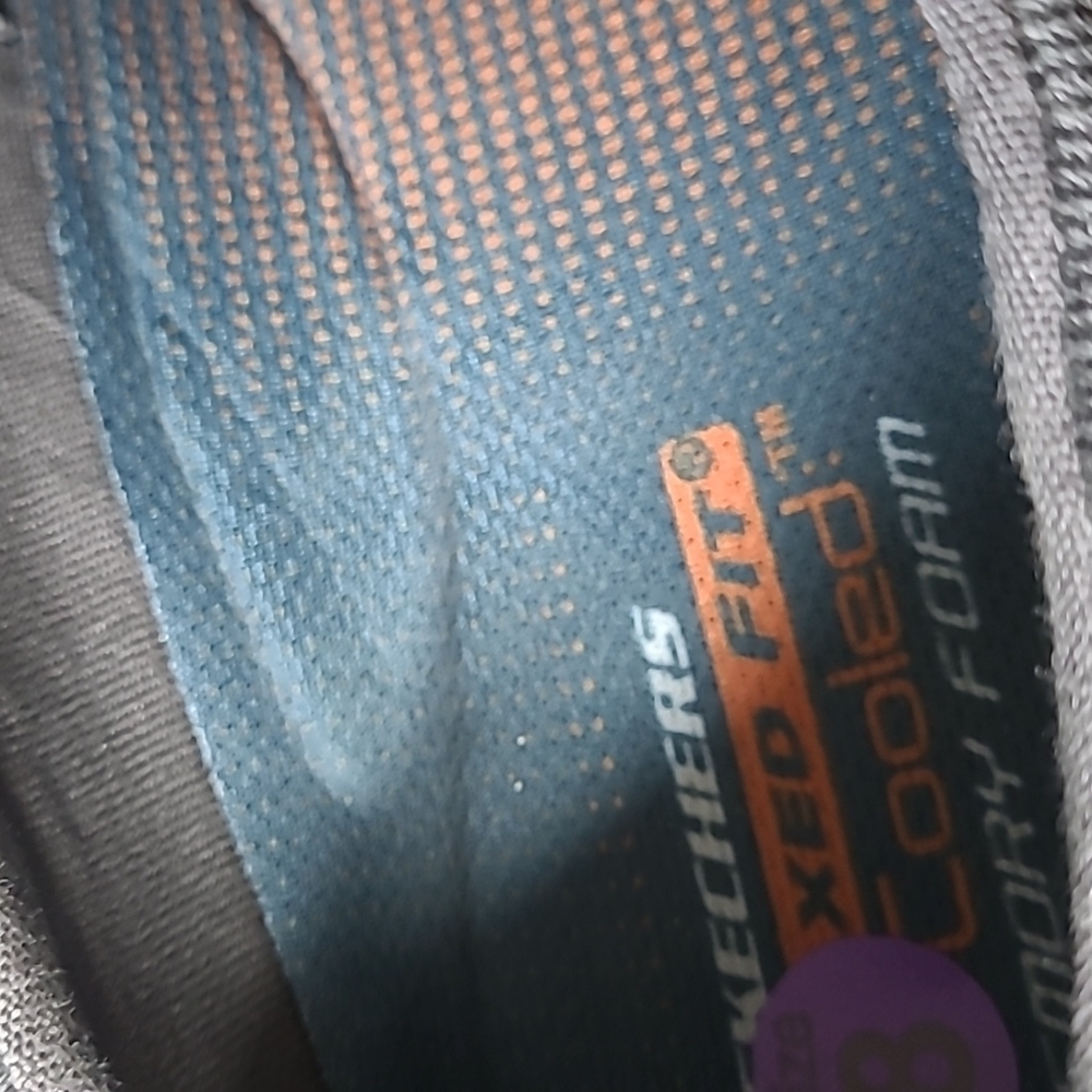 Skechers Creston- Moseco Size 8 - Picture 7 of 12